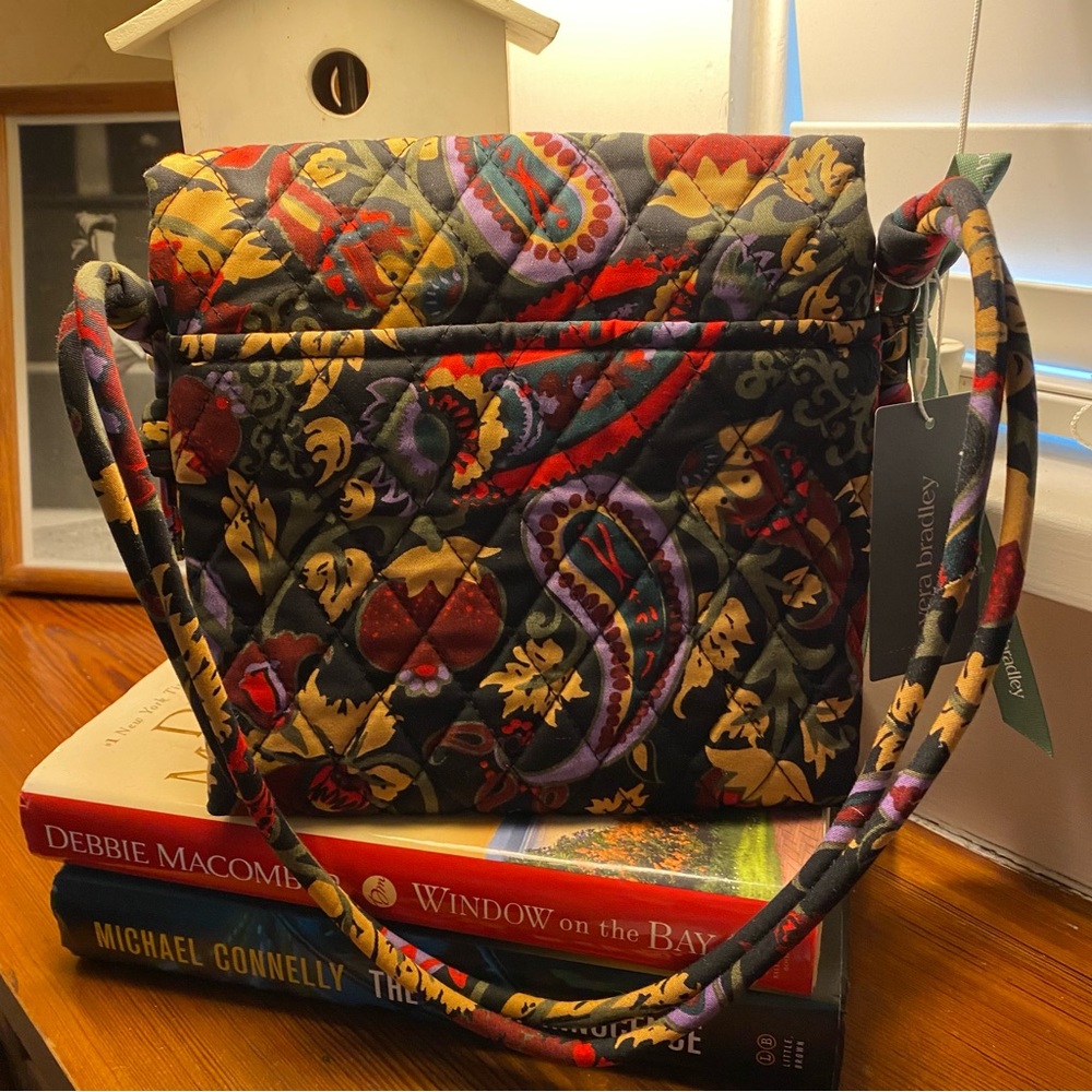 NWT Adorable Vera Bradley Baird Hipster. Midnight Garden Paisley fabric. Cotton. - Picture 3 of 8